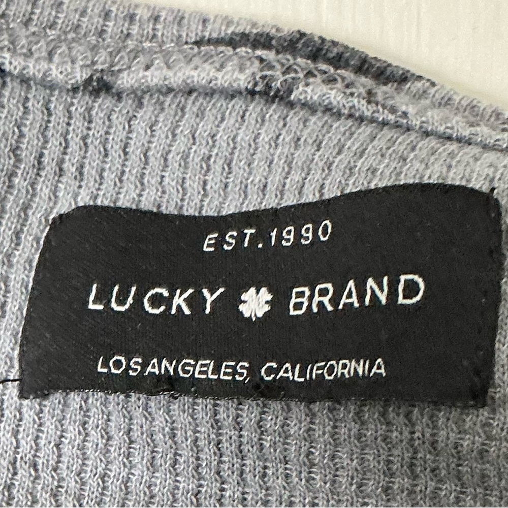 Gray Star Pattern Women's Top Size 2x - image 4